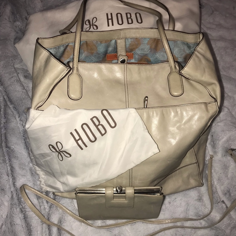 Hobo Handbag with matching wallet/crossbody